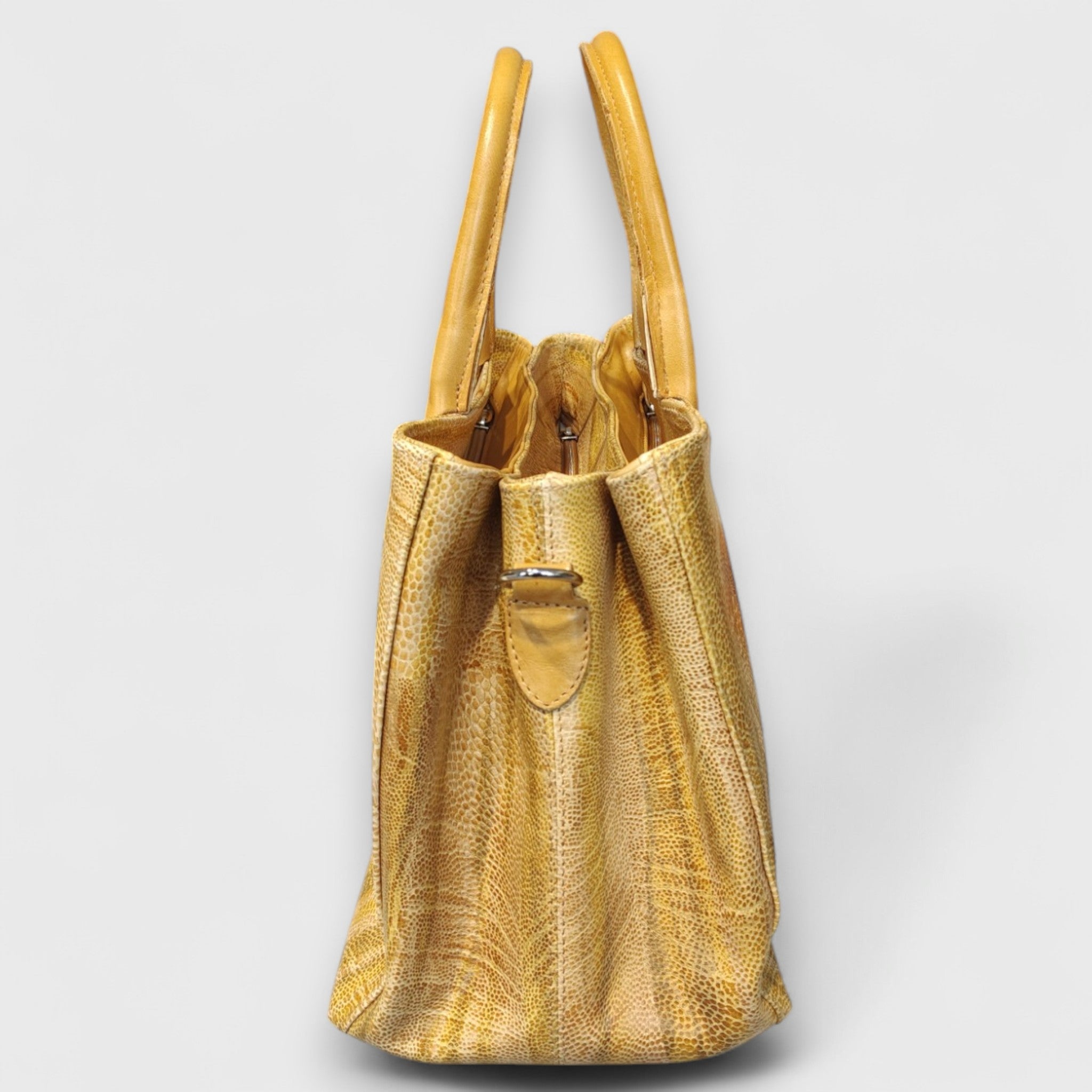 Pelletteria Pelle Nuda Milano, Artigianato italiano, Vera Pelle, negozio borse donna, 3 Zip struzzo giallo