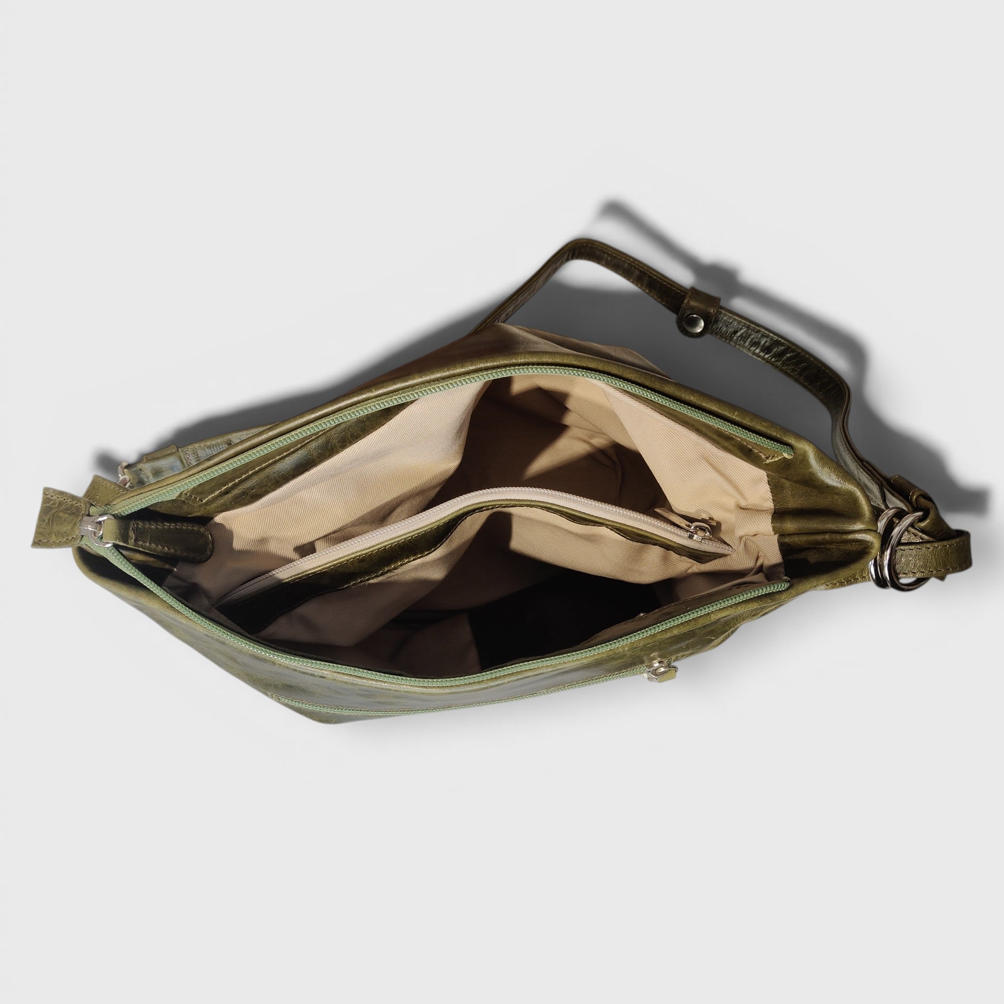 Pelletteria Pelle Nuda Milano, Vera pelle italiana, Negozio borse donna, Alessandra verde