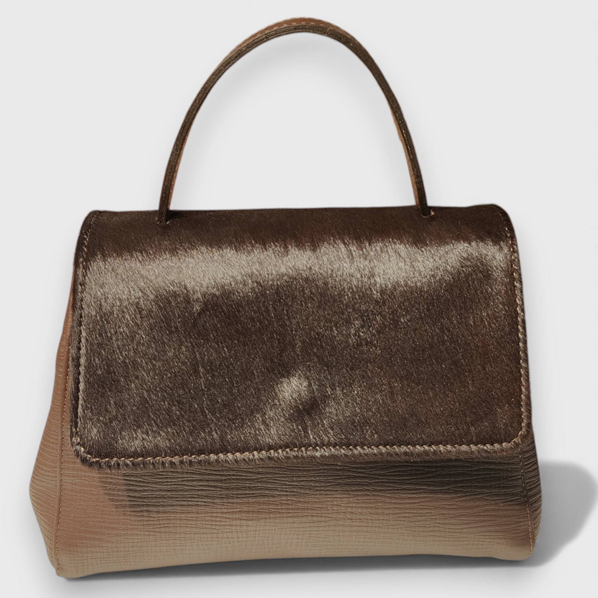Pelletteria Pelle Nuda Milano, Artigianato Italiano, Vera pelle, Negozio Borse donna, Amor marrone