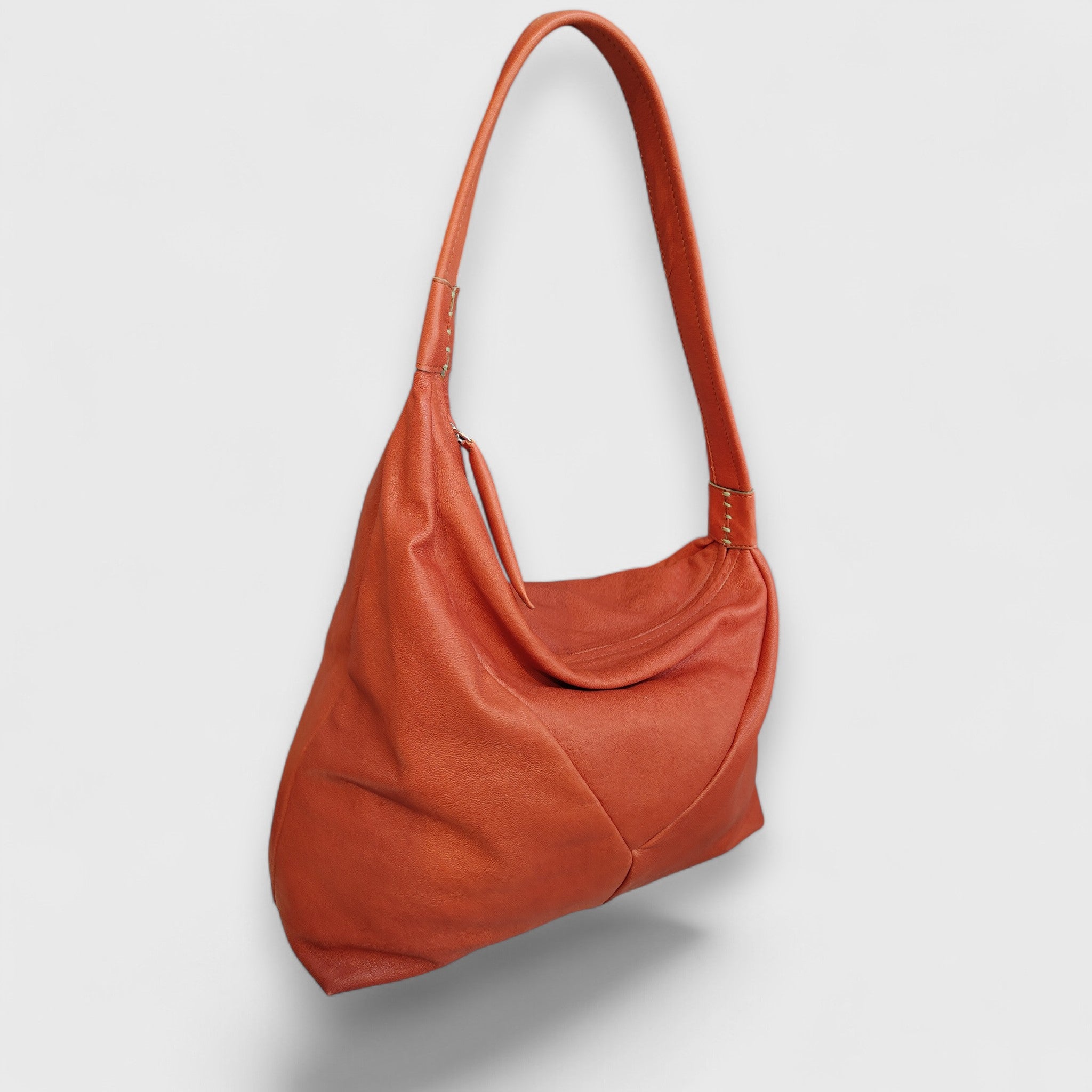 ARISA PICCOLA in orange leather