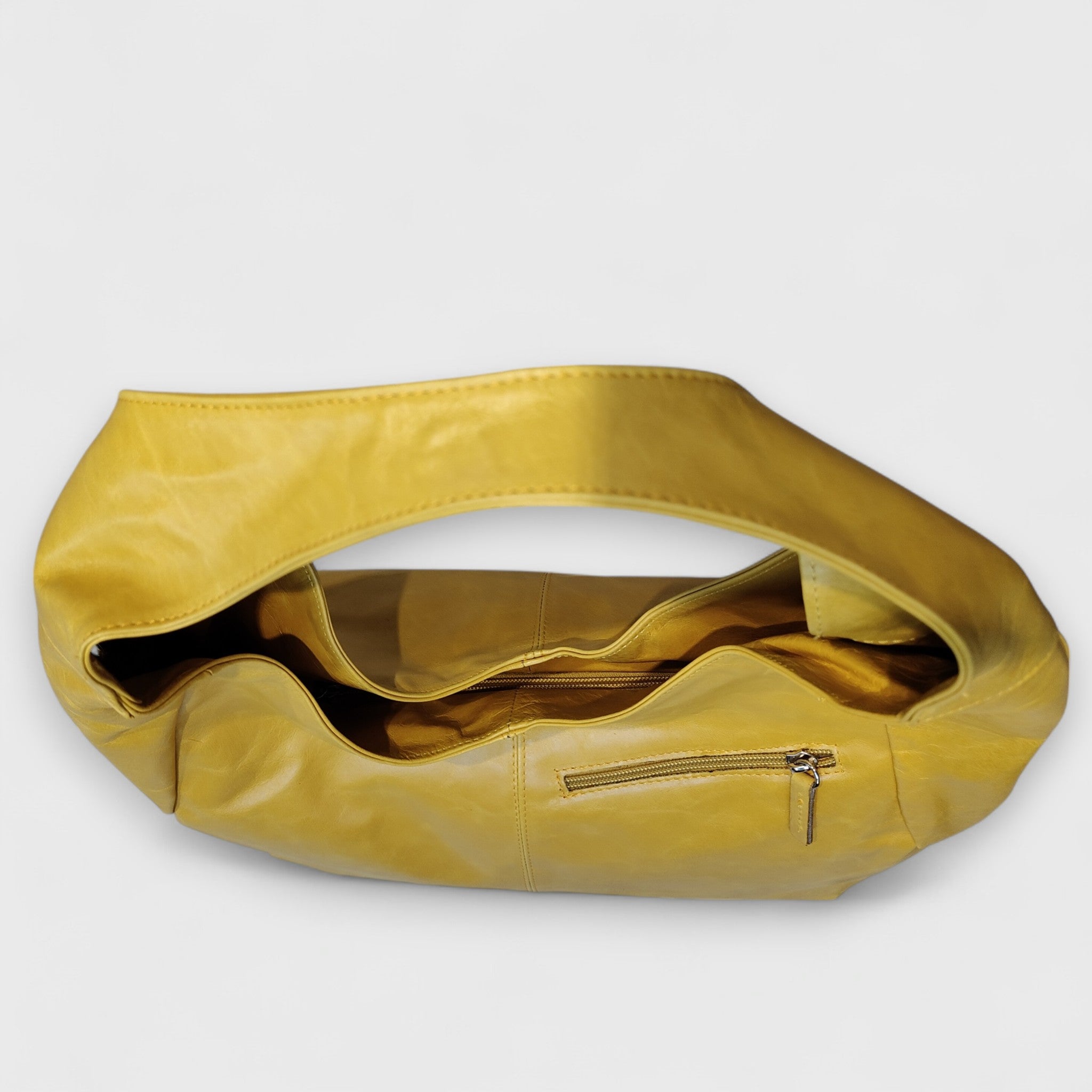 Pelletteria Pelle Nuda Milano, Artigianato Italiano, Vera pelle, Negozio borse donna, Barchetta giallo