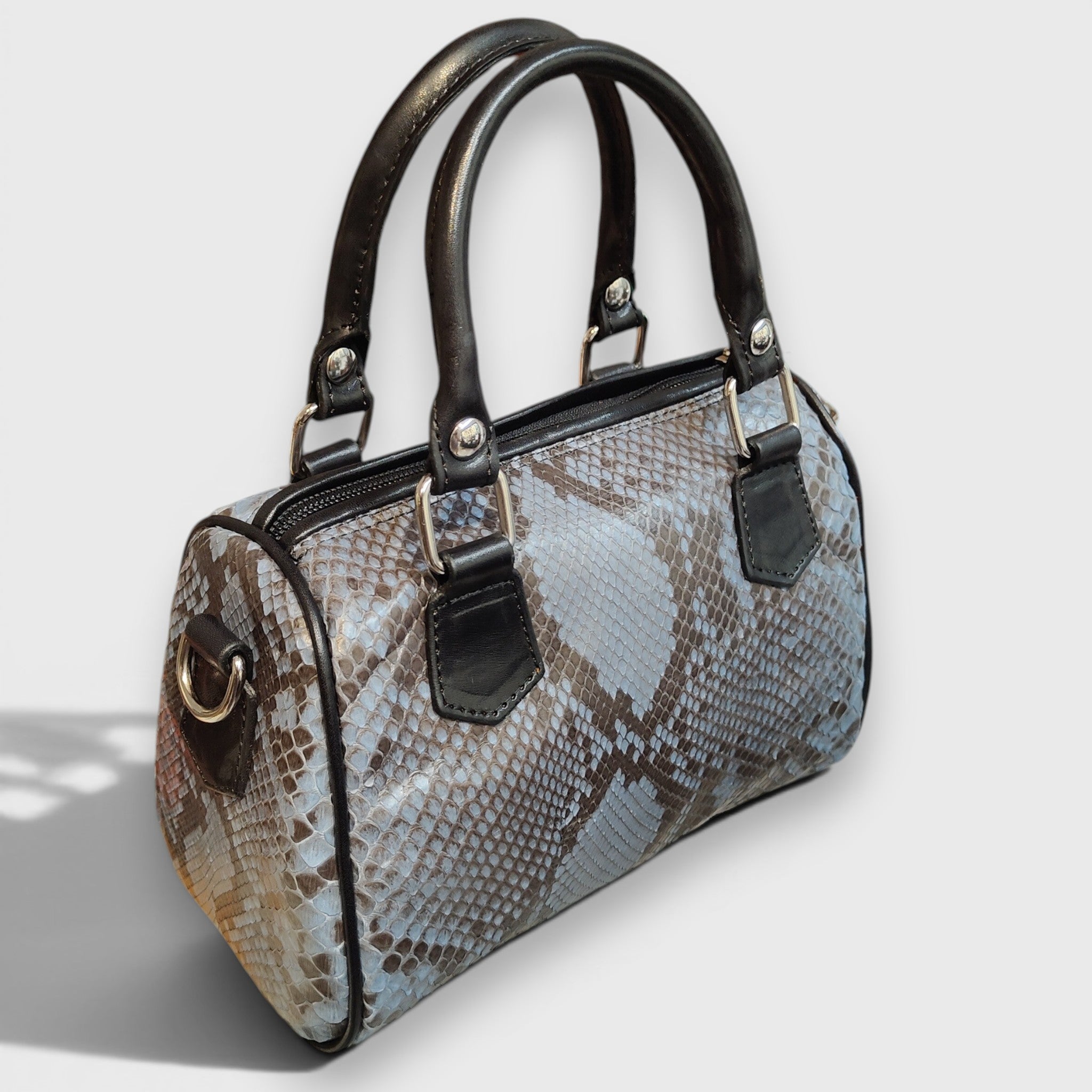 Pelletteria Pelle Nuda Milano, Vera pelle italiana, Negozio borse donna, Bauletto mini pitone blu