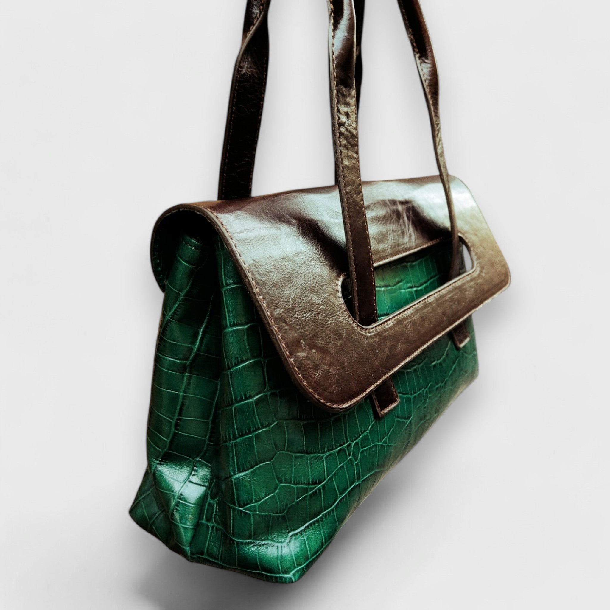 Pelletteria pelle Nuda Milano, Artigianato italiano, vera pelle, Chiara piccola verde