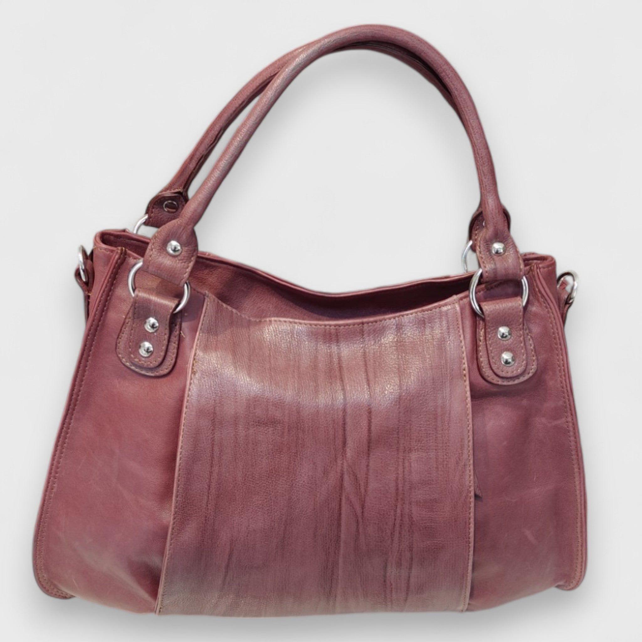 Pelletteria Pelle Nuda Milano, Artigianato Italiano, Vera pelle, Negozio borse donna, Lavinia vinaccia
