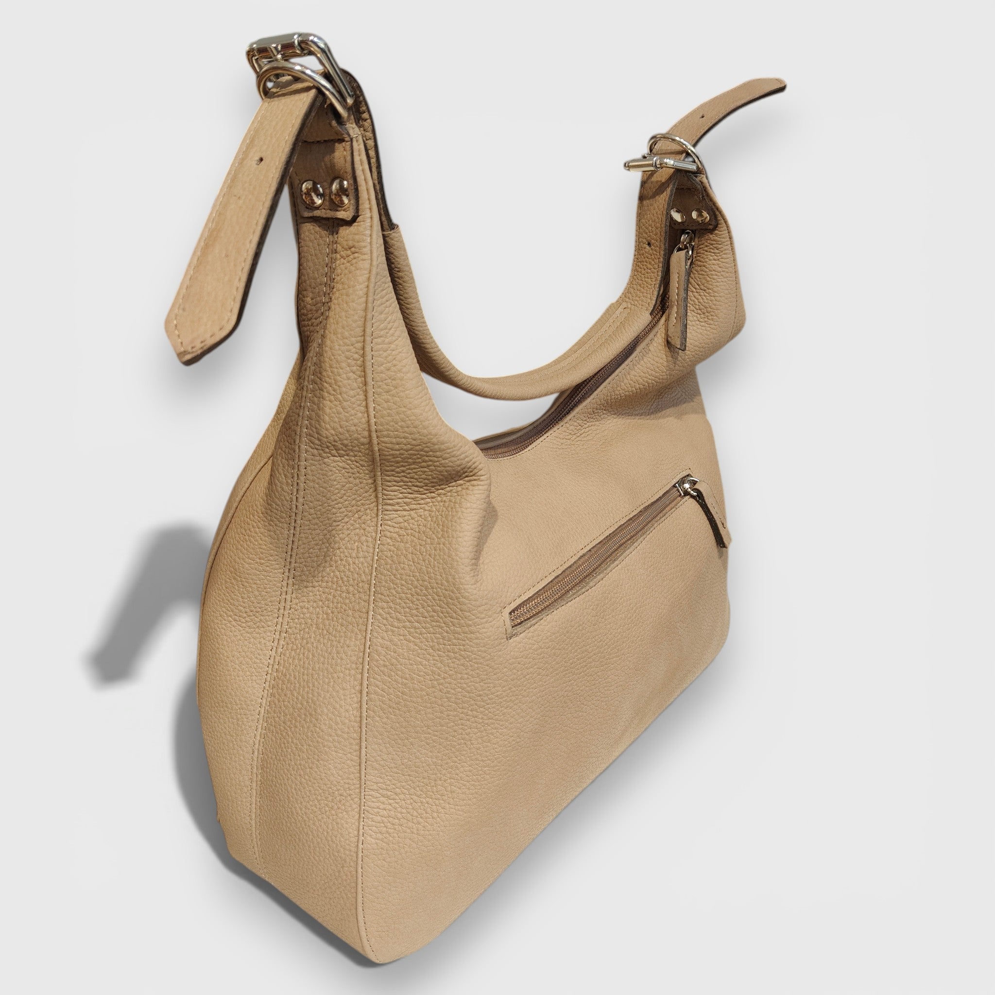 Pelletteria Pelle Nuda Milano, Artigianato Italiano, Vera pelle, Negozio borse donna, Mara nabuk beige