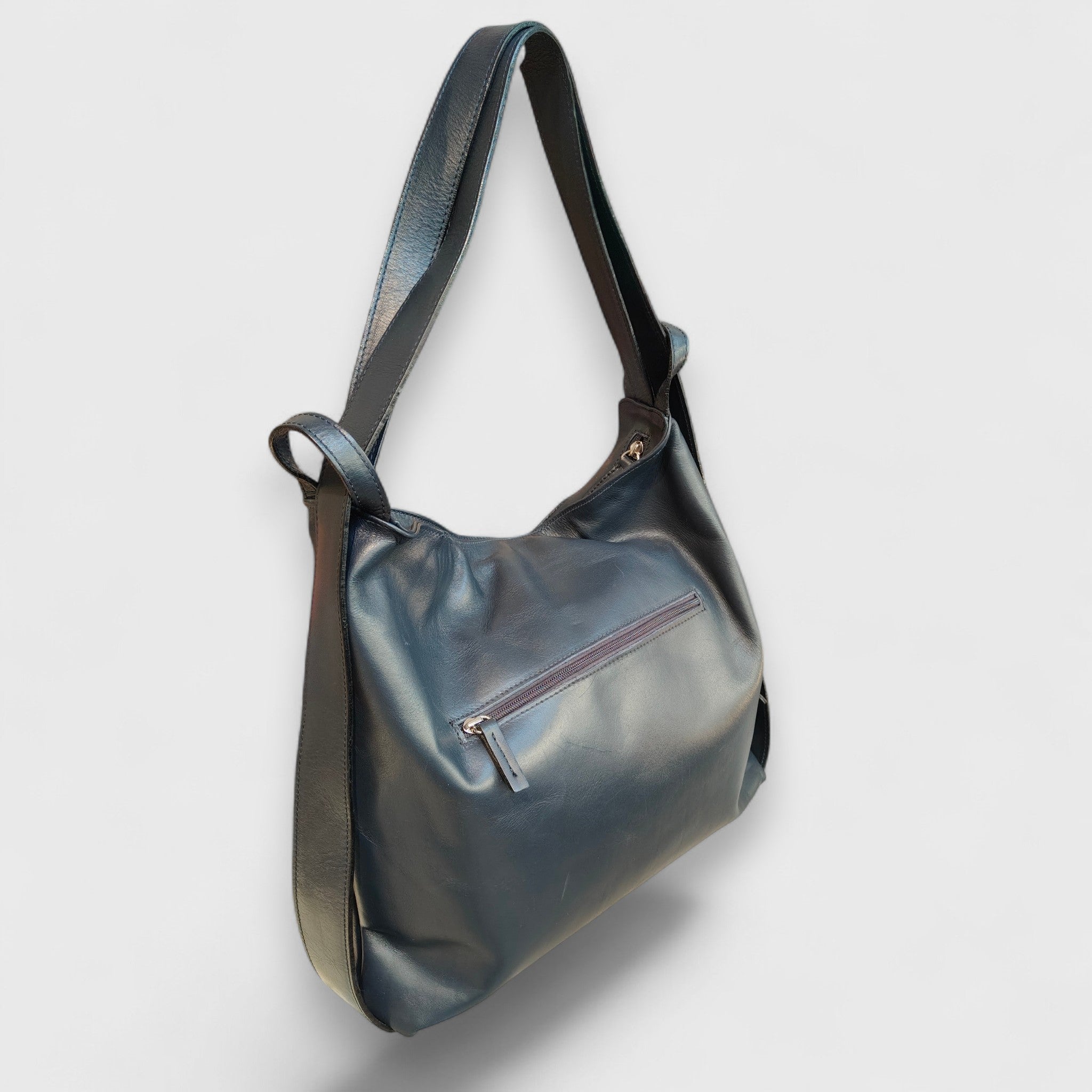 Pelletteria Pelle Nuda Milano, Artigianato Italiano, Vera Pelle, Negozio borse donna, Ziano Roma blu