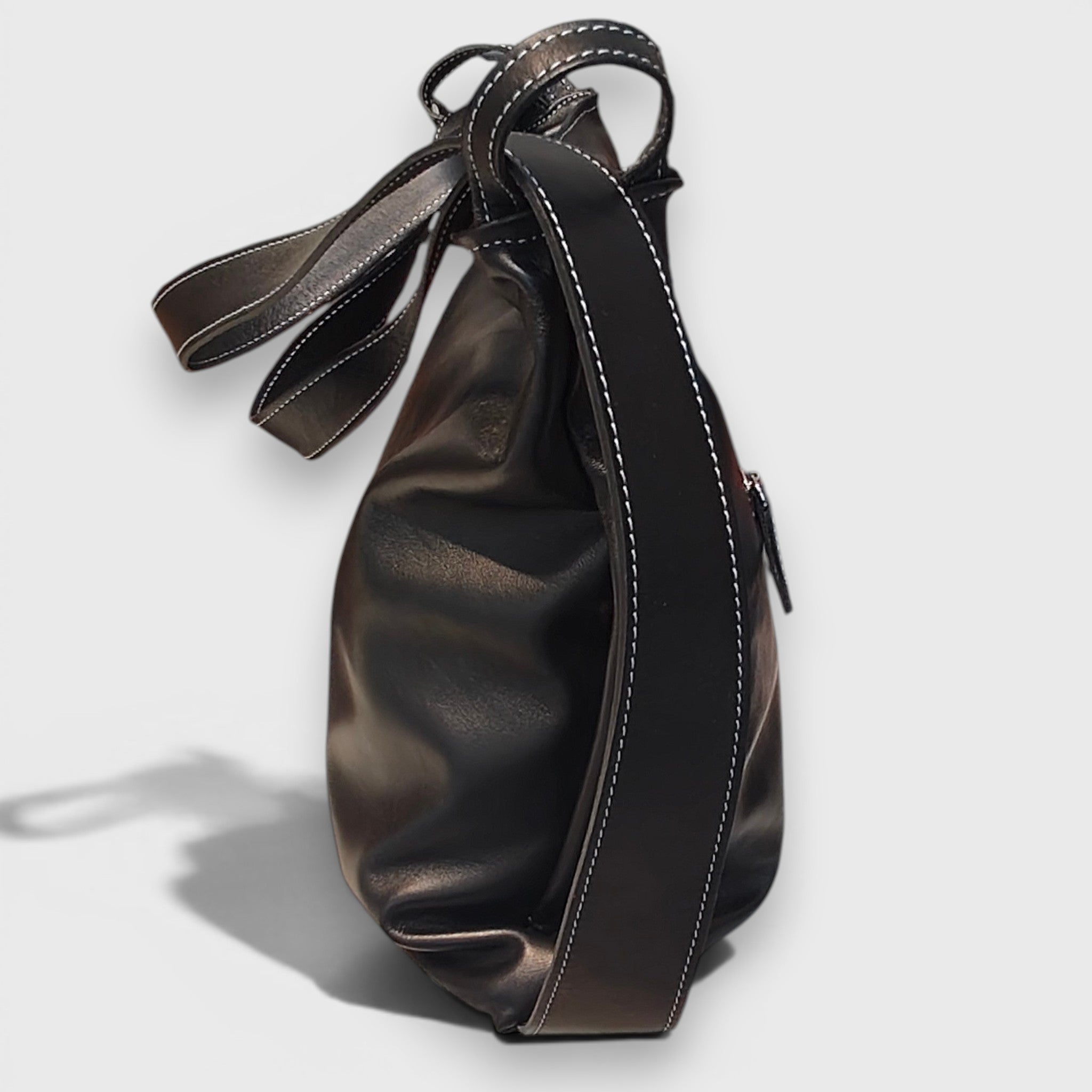 Pelletteria Pelle Nuda Milano, Vera pelle italiana, Negozio borse donna, Zaino Roma nero