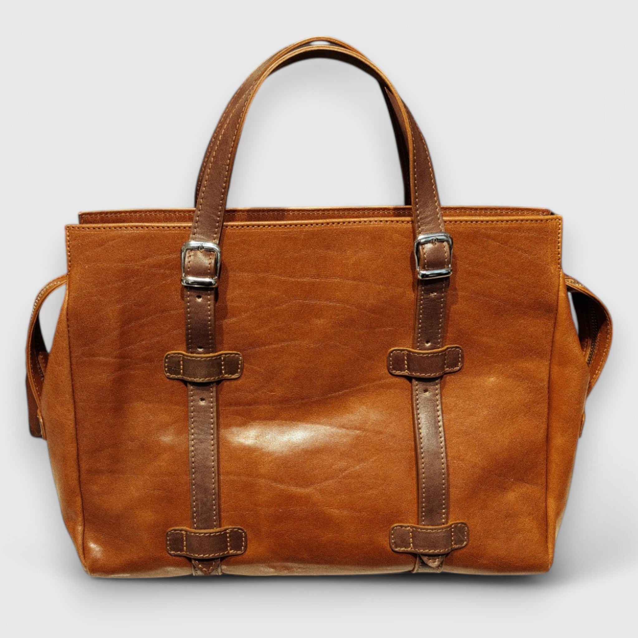 Pelletteria Pelle Nuda Milano, Artigianato Italiano, Vera pelle, Negozio borse donna, Inglesina marrone