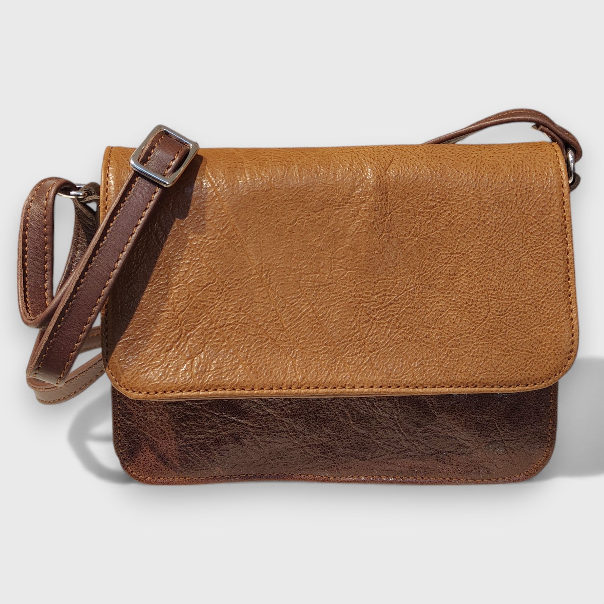 Pelletteria Pelle Nuda Milano, Artigianato italiano, Vera pelle, Negozio borse donna, 3 soffietti marrone patchwork