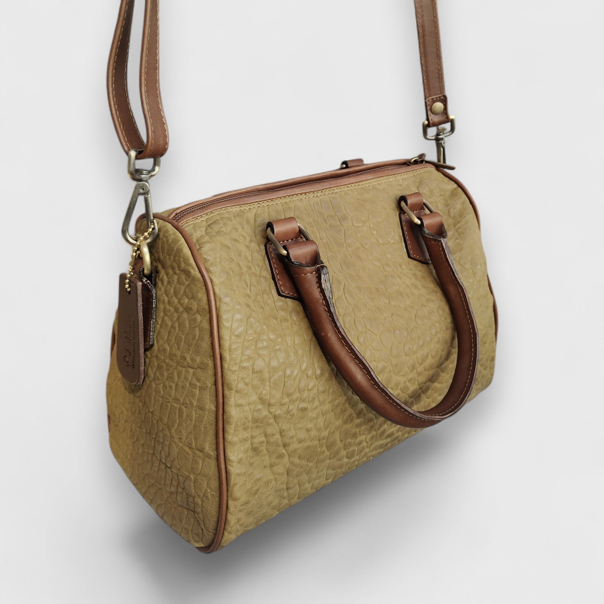 Pelletteria Pelle Nuda Milano, Vera pelle italiana, Negozio borse donna, Baule medio verde