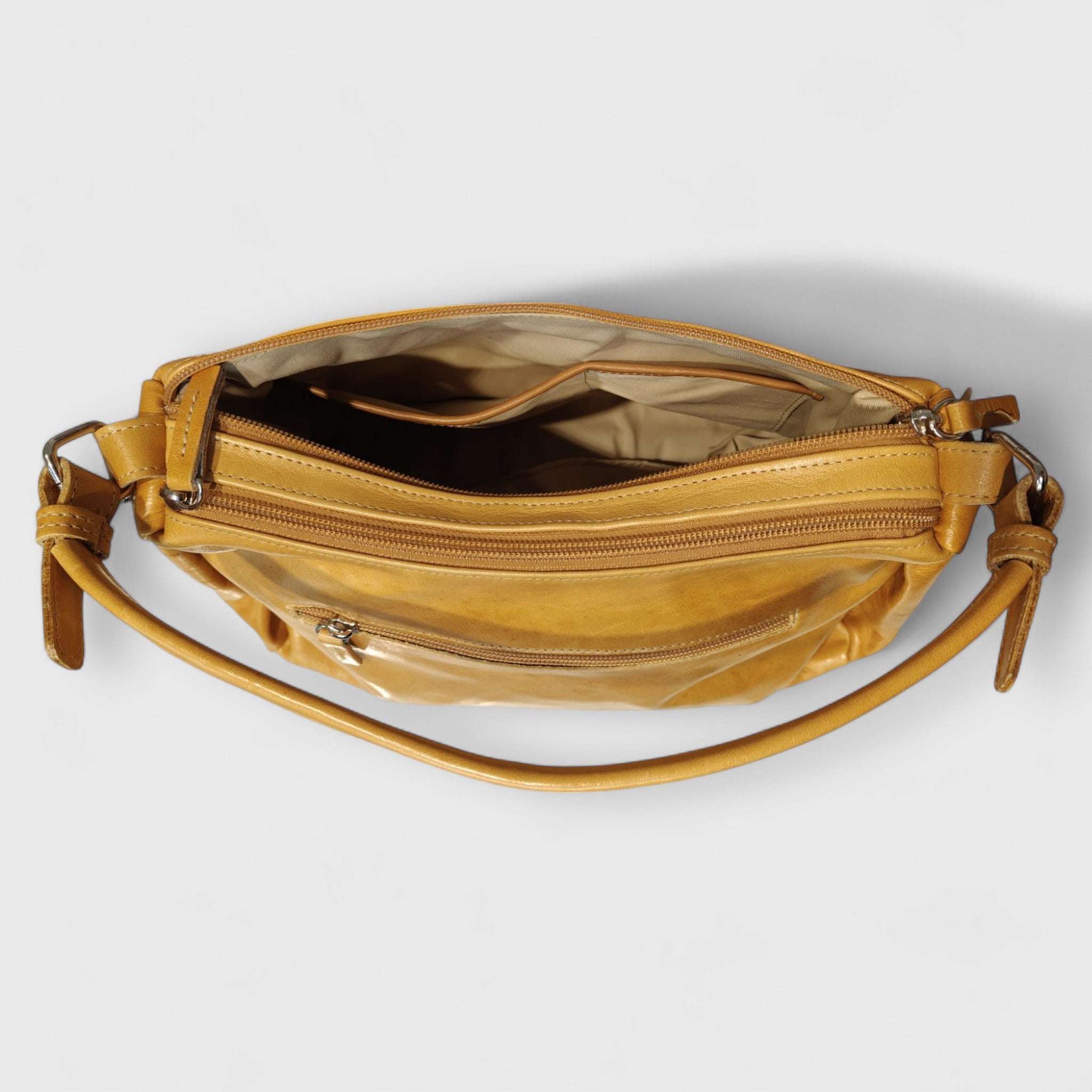 Pelletteria Pelle Nuda Milano, Artigianato Italiano, Vera Pelle, Negozio borse donna, Diana giallo