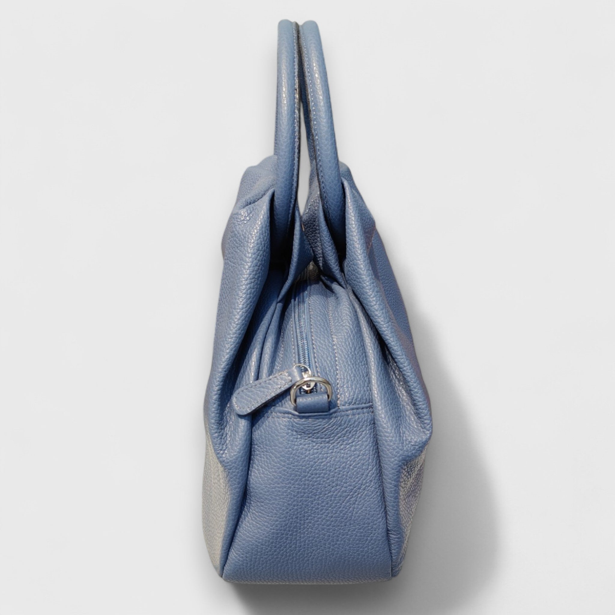 Pelletteria Pelle Nuda Milano, Artigianato Italiano, Vera pelle, Negozio borse donna, Frida azzurro