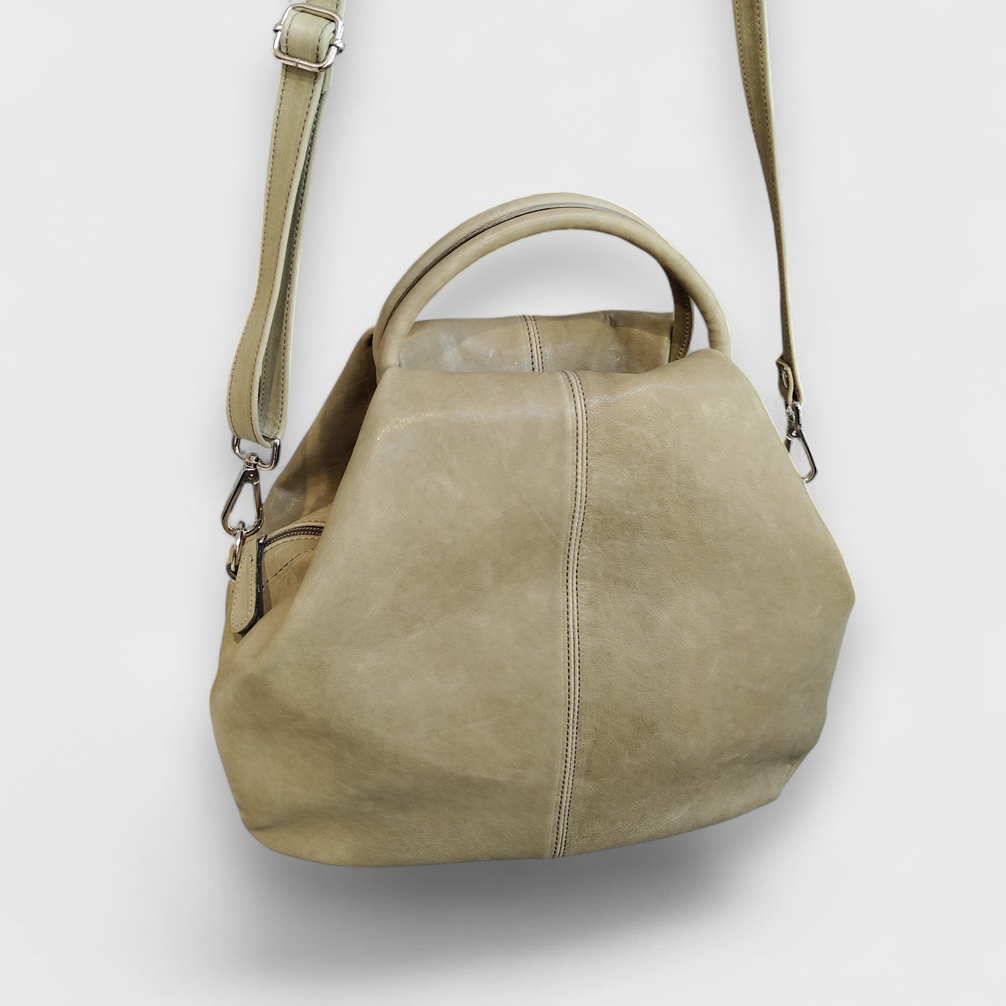 Pelletteria Pelle Nuda Milano, Vera pelle Italiana, Negozio borse donna, Frida verde salvia