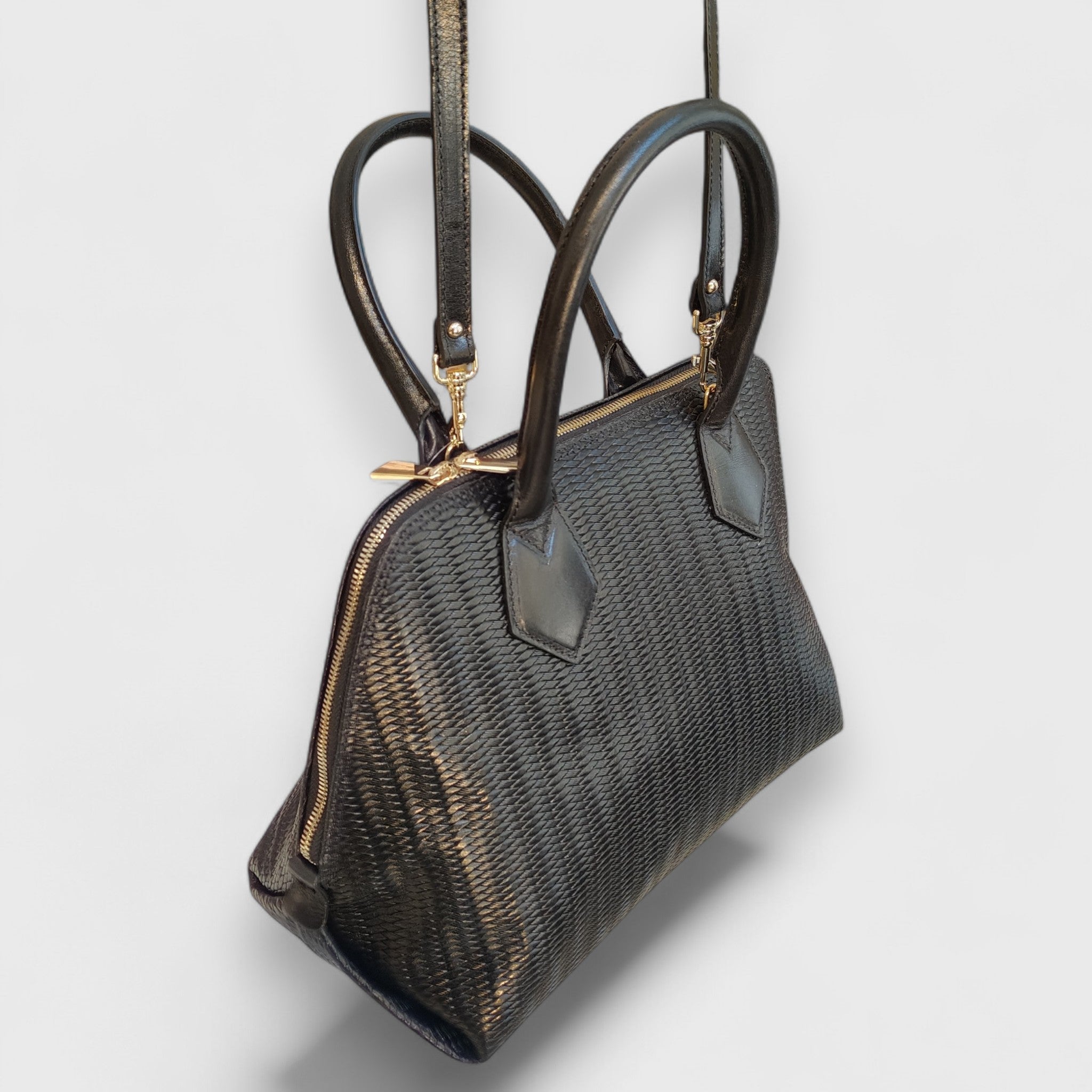 Pelletteria Pelle Nuda Milano, Artigianato Italiano, Vera Pelle, Negozio borse donna, Ginevra nera