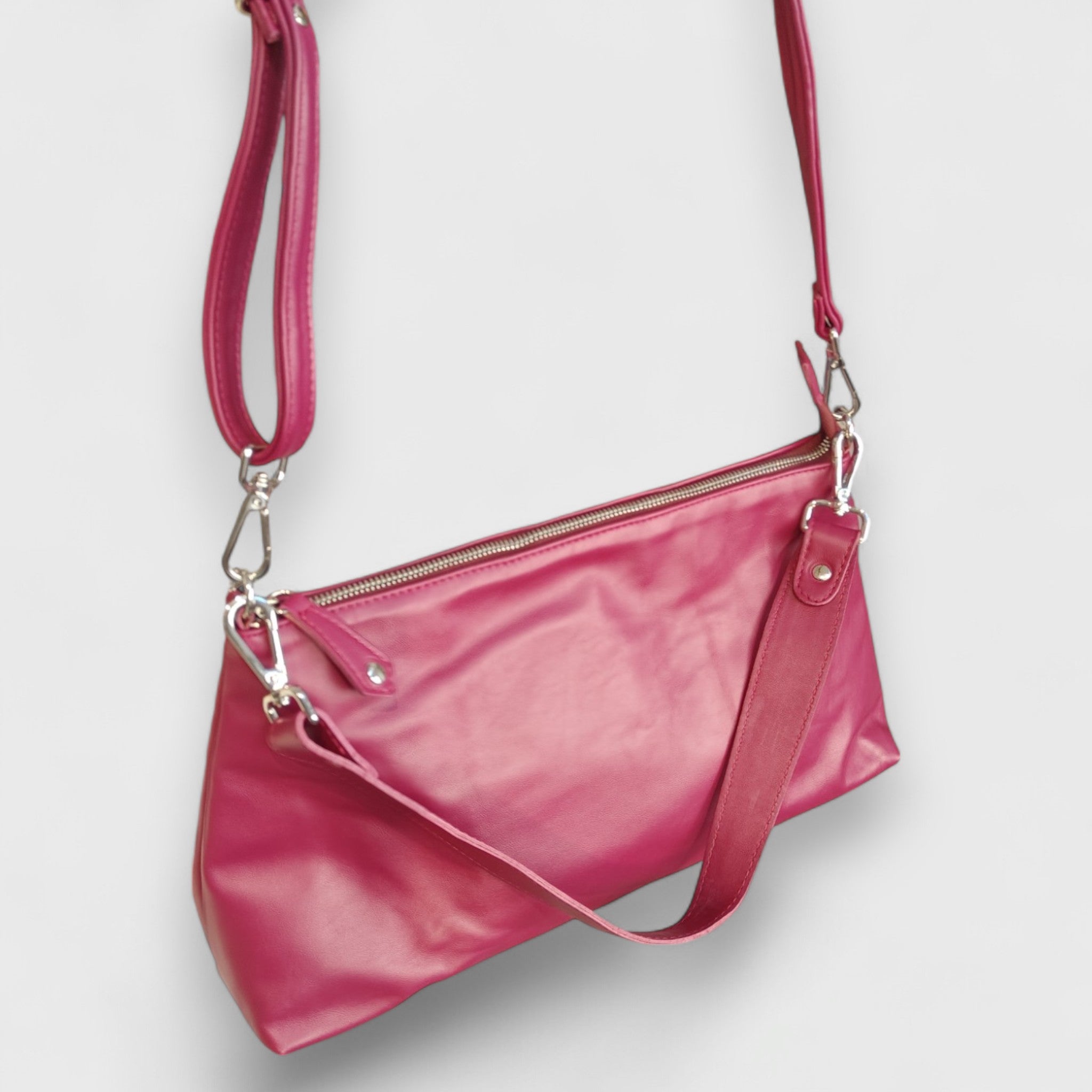 Pelletteria Pelle Nuda Milano, Artigianato Italiano, Vera pelle, Negozio borse donna, Lorenza fucsia
