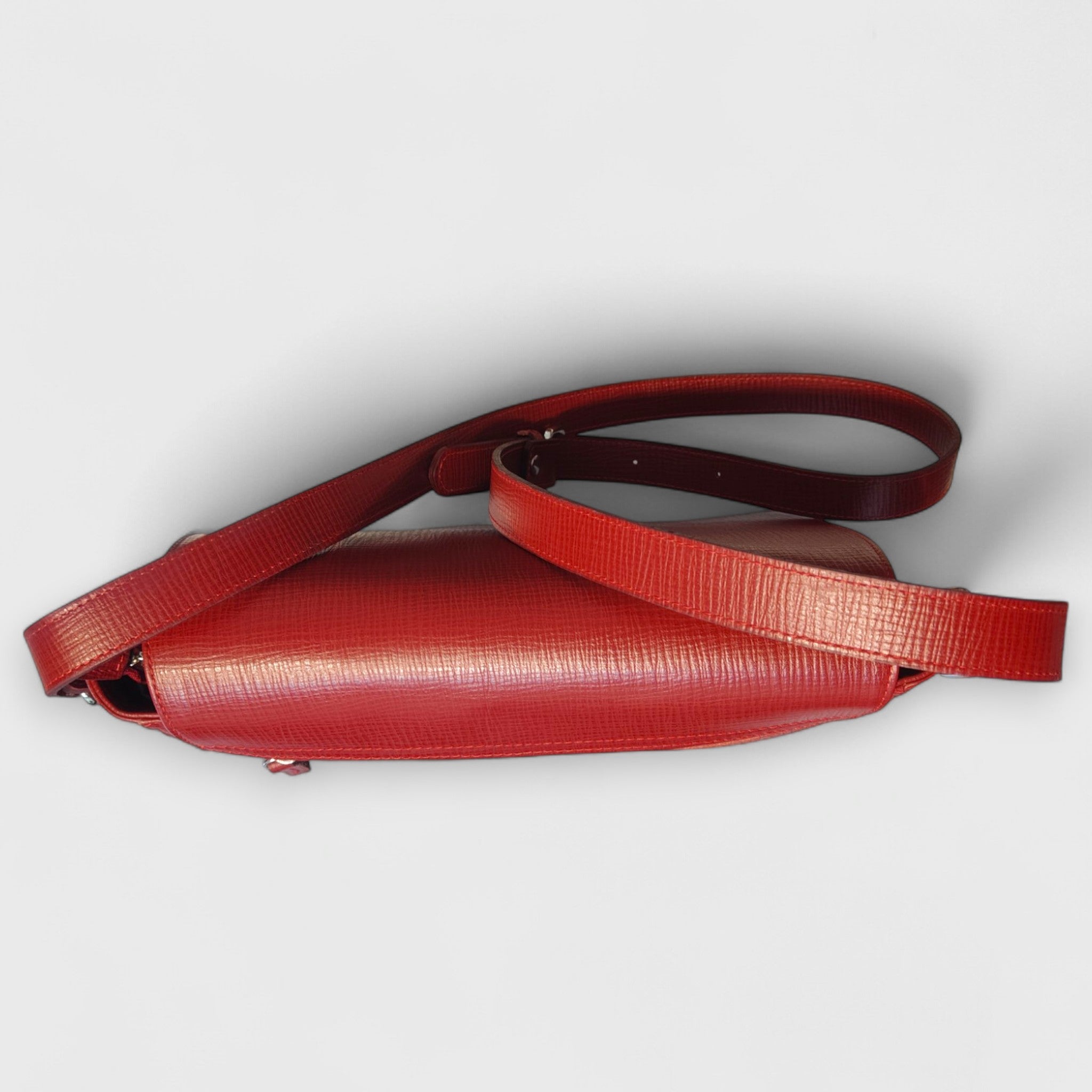 Pelletteria Pelle Nuda Milano, Artigianato Italiano, Vera pelle, Negozio borse donna, Tolfa Grande rosso