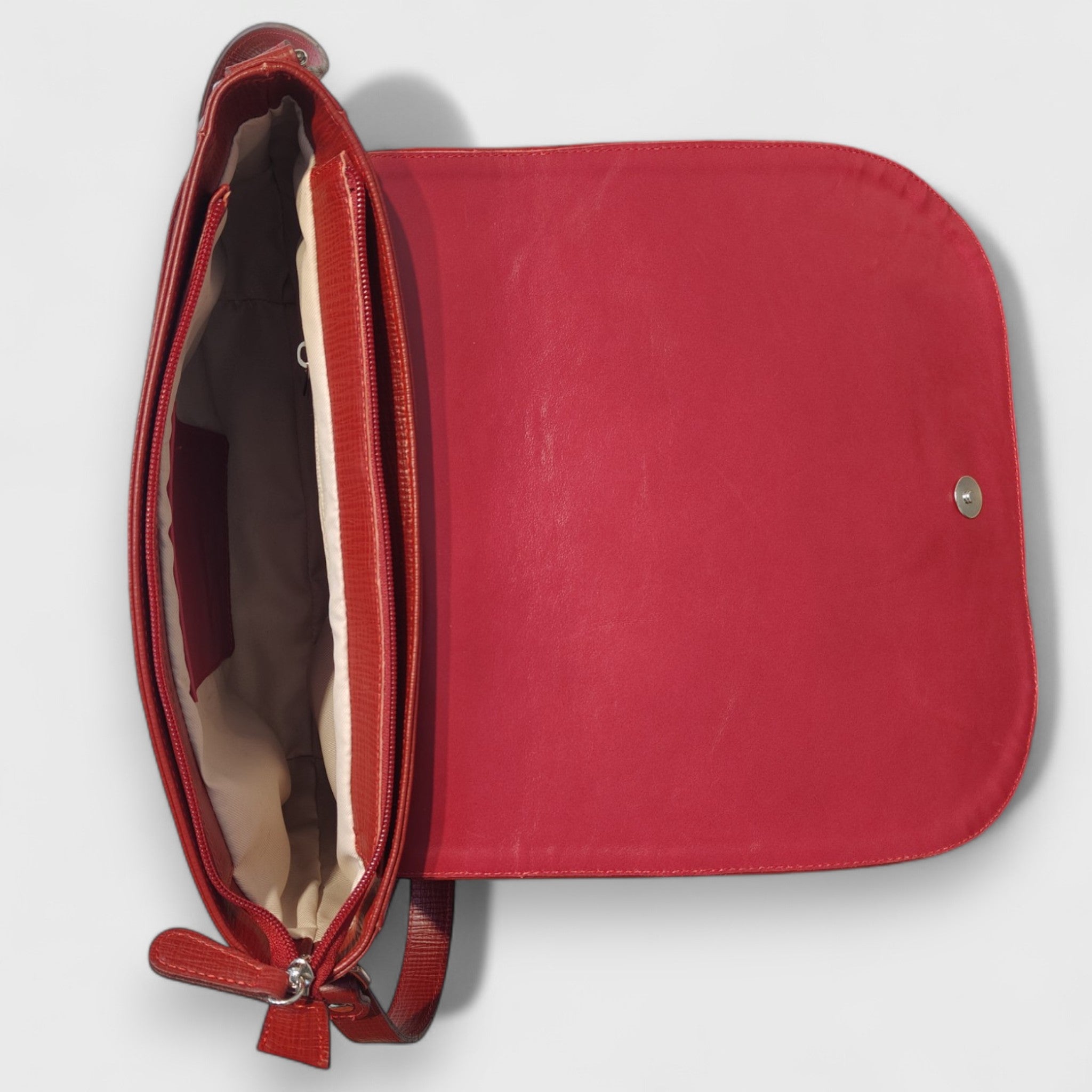 Pelletteria Pelle Nuda Milano, Artigianato Italiano, Vera pelle, Negozio borse donna, Tolfa Grande rosso
