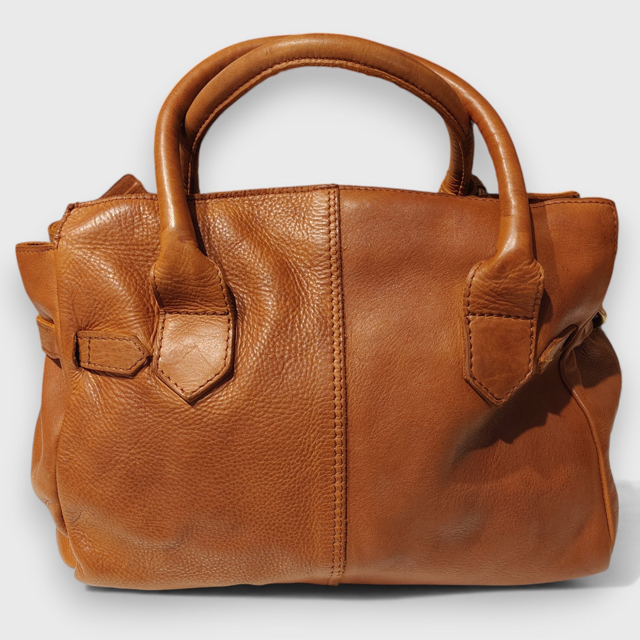 Pelletteria Pelle Nuda Milano, Artigianato Italiano, Vera pelle, Negozio borse donna, Vip marrone