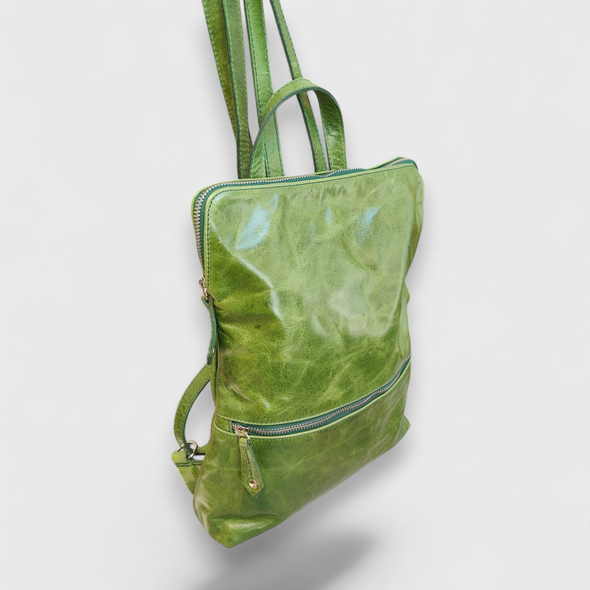 Pelletteria Pelle Nuda Milano, Vera pelle italiana, Negozio borse donna, Zaino Genova verde