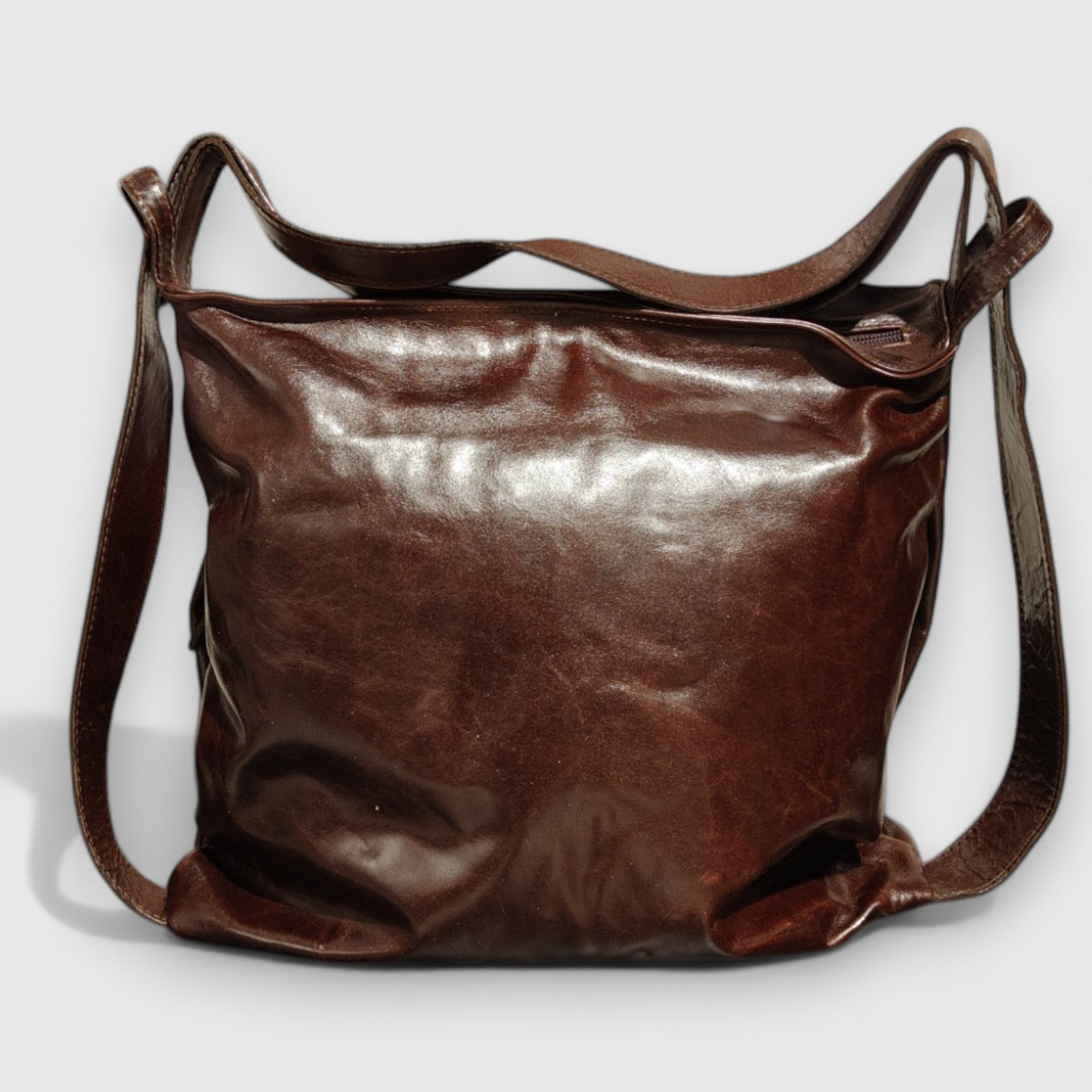 Pelletteria Pelle Nuda Milano, Artigianato Italiano, Vera pelle,  Borsa donna, Zaino Roma marrone