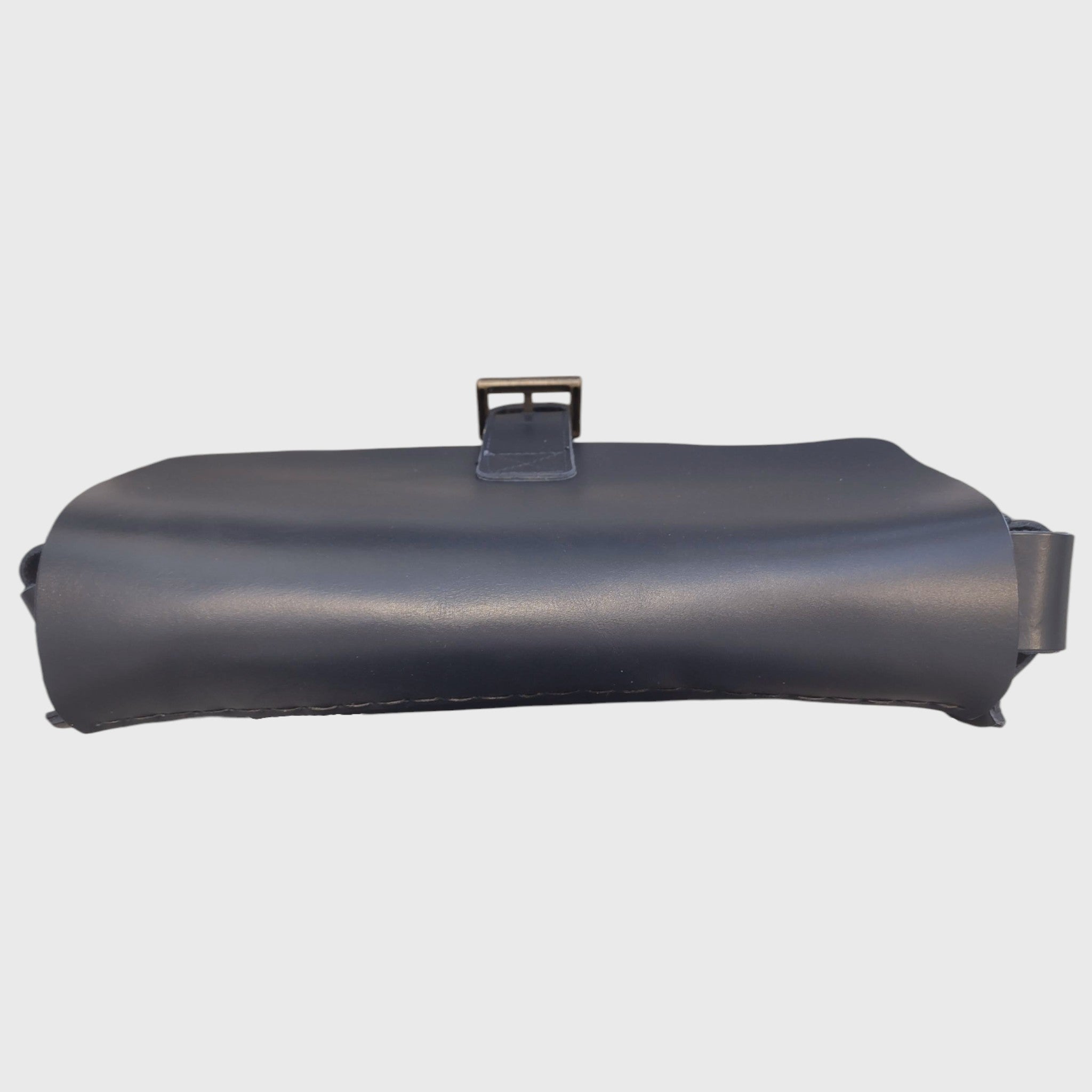 Pelletteria Pelle Nuda Milano, Artigianato italiano, vera pelle, borsa uomo, borsa donna, cartellina blu 