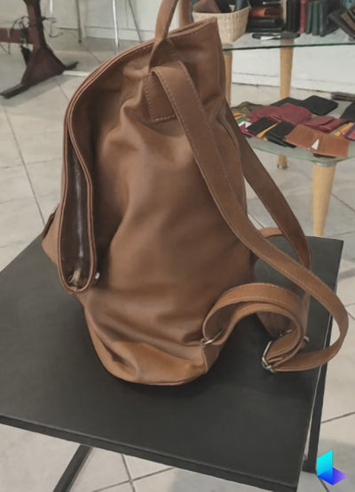 Pelletteria Pelle Nuda Milano, Artigianato italiano, zaino donna, vera pelle, cono
